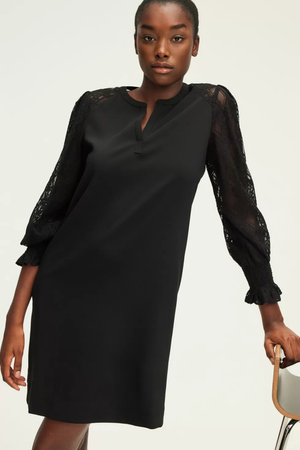 Pablo Robes | Party | Robe courte aux manches en dentelle - STEPHANIE