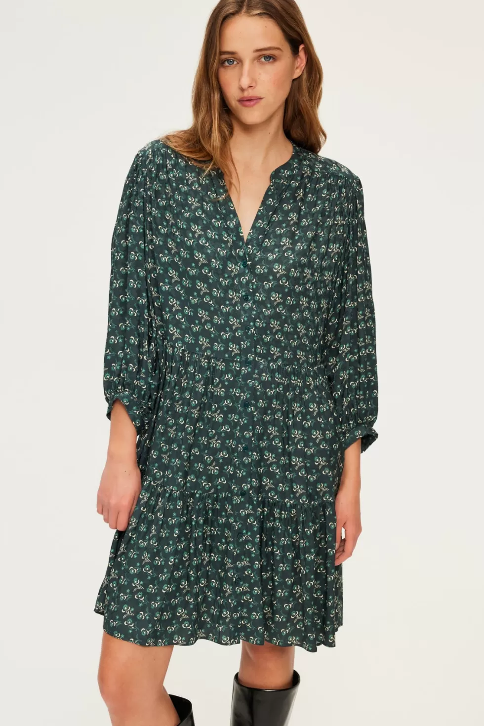 Pablo Robes | Robe courte et droite à fleurs - SIRINE